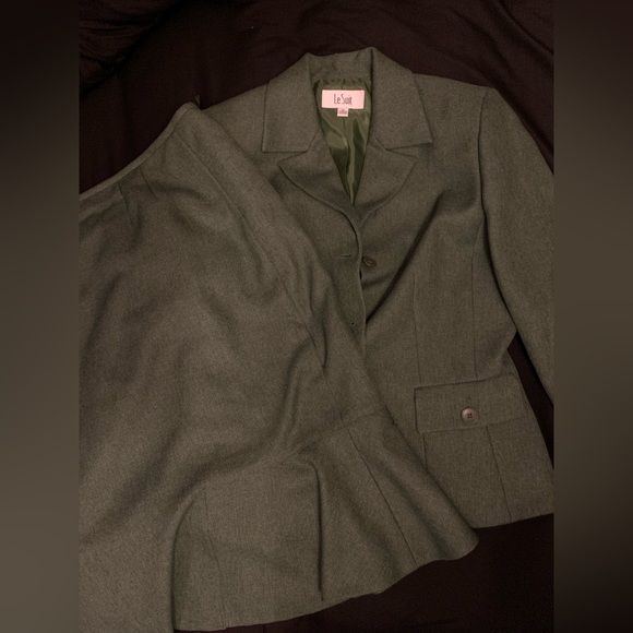 Le Suit Women's Olive Blazer and Skirt Set - Picture 1 of 10
